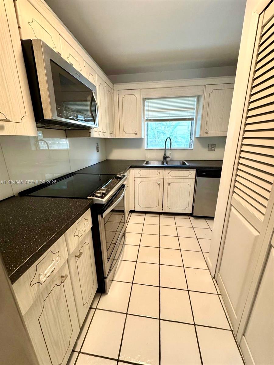 2501 South Ocean Boulevard, Unit 1040 Boca Raton, FL 33432 - Photo 9 of 14