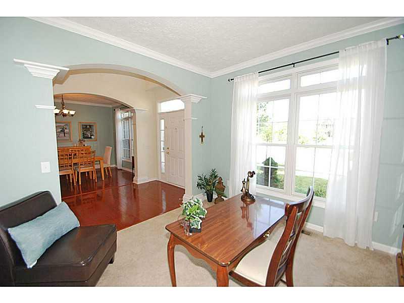 12481 Spire View Drive Fishers, IN 46037 - Photo 3 of 24