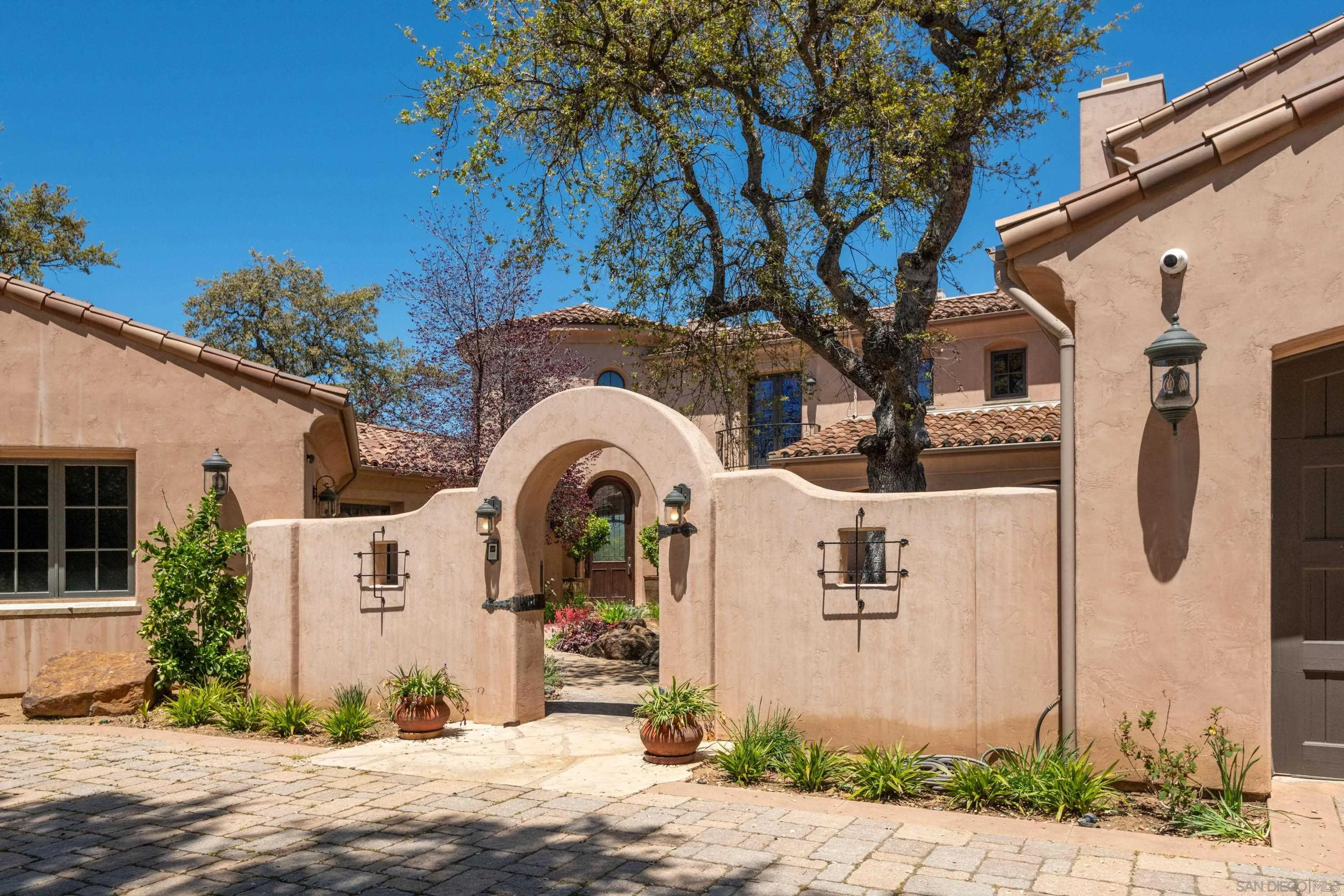 23835 Viejas Grade Road Descanso, CA 91916 - Photo 11 of 50 a front view of a house with a yard