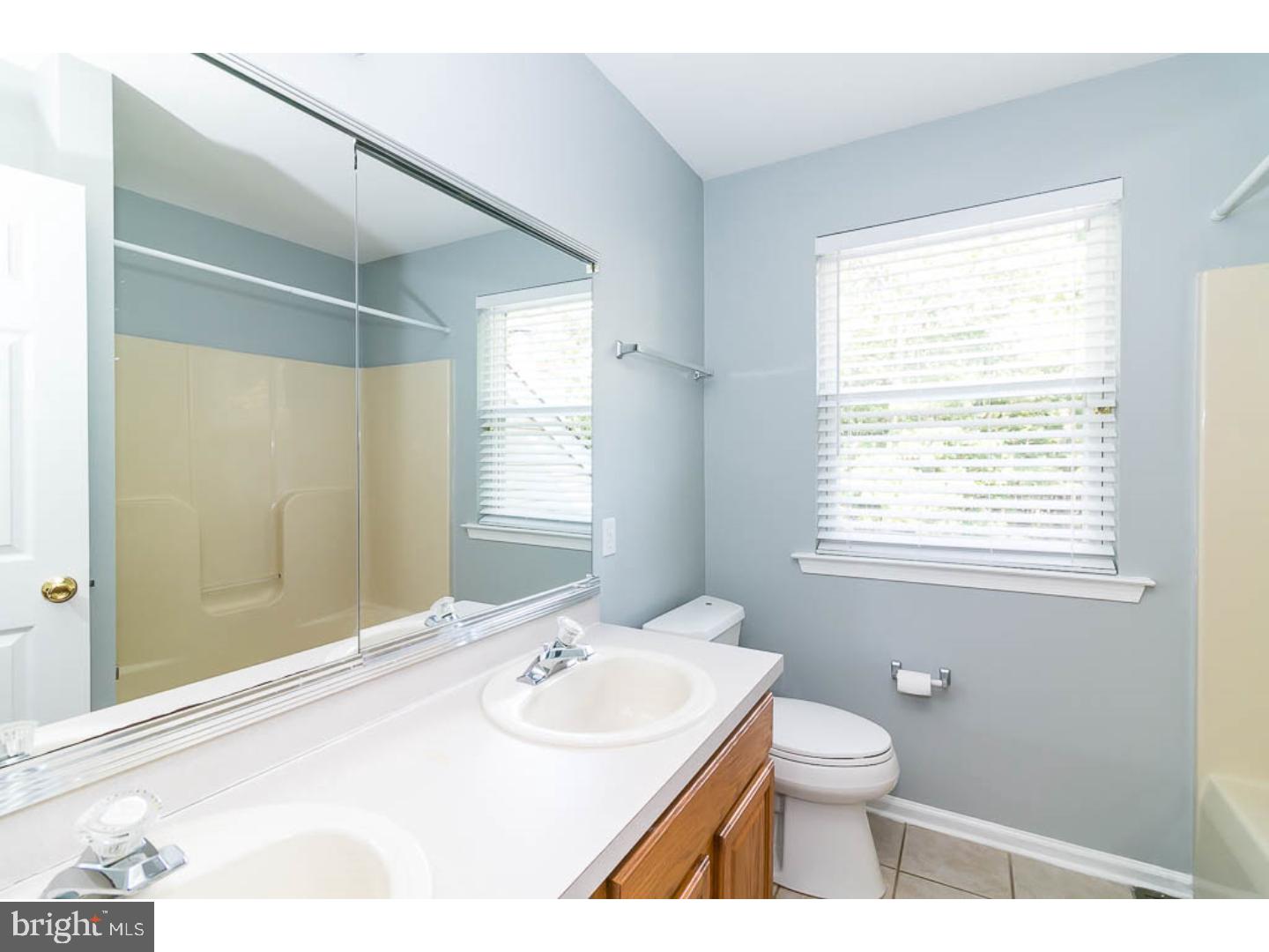 1446 Kearsley Road Sicklerville, NJ 08081 - Photo 17 of 25 Bathroom