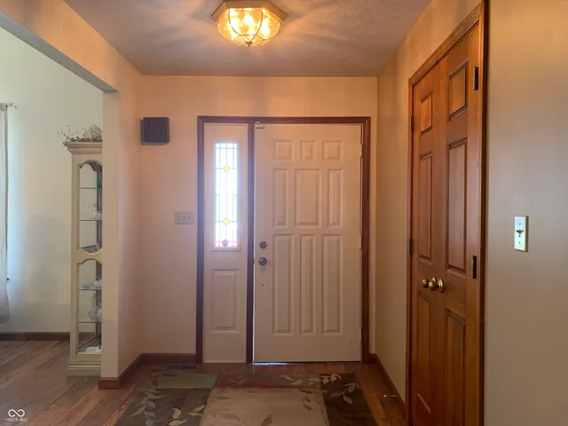 $364,500 | 112 Cardinal Drive East, Seymour, IN 47274