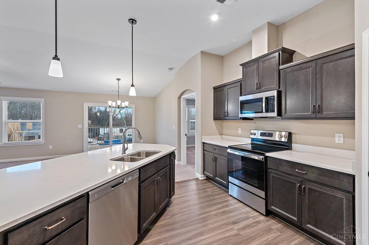688 Tradition Ridge, Unit 78301 Cincinnati, OH 45245 - Photo 6 of 29 Gallery Image 6