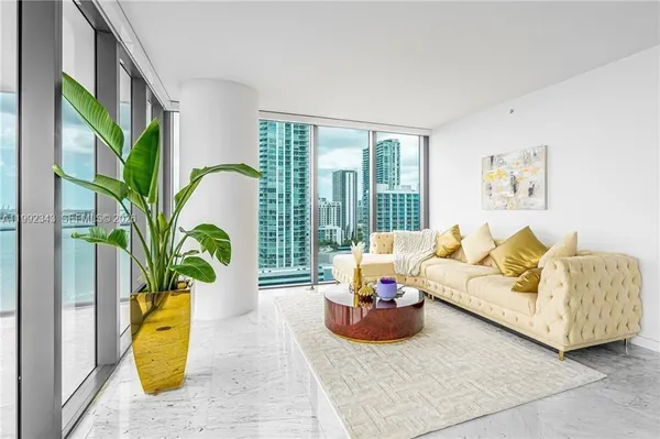 $11,800 | 3131 Northeast 7th Avenue, Unit 1901, Miami, FL 33137