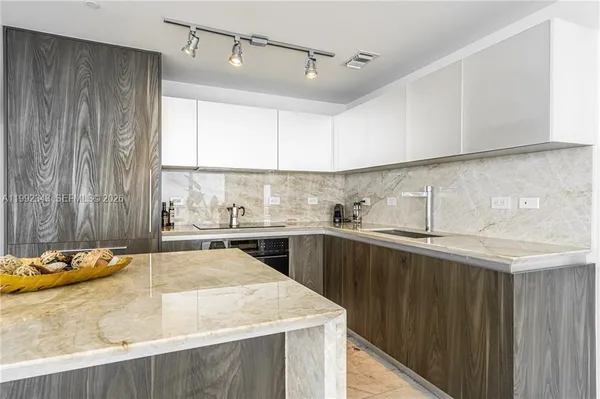 $11,800 | 3131 Northeast 7th Avenue, Unit 1901, Miami, FL 33137