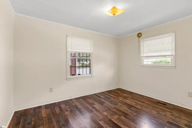 $325,000 | 509 West Carolina Avenue, Clinton, SC 29325