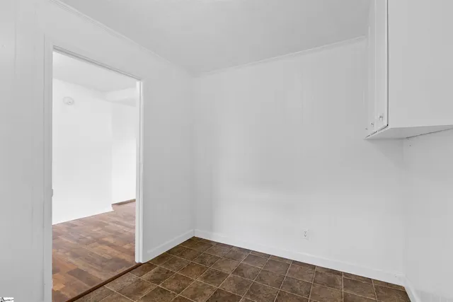 $325,000 | 509 West Carolina Avenue, Clinton, SC 29325