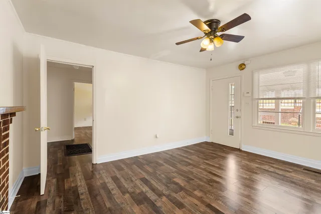 $325,000 | 509 West Carolina Avenue, Clinton, SC 29325