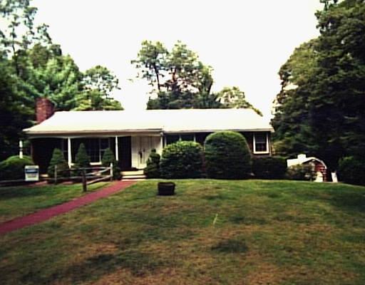 42 Deacon Hill Road Stamford, CT 06905 - Photo 1 of 1 Gallery Image 1