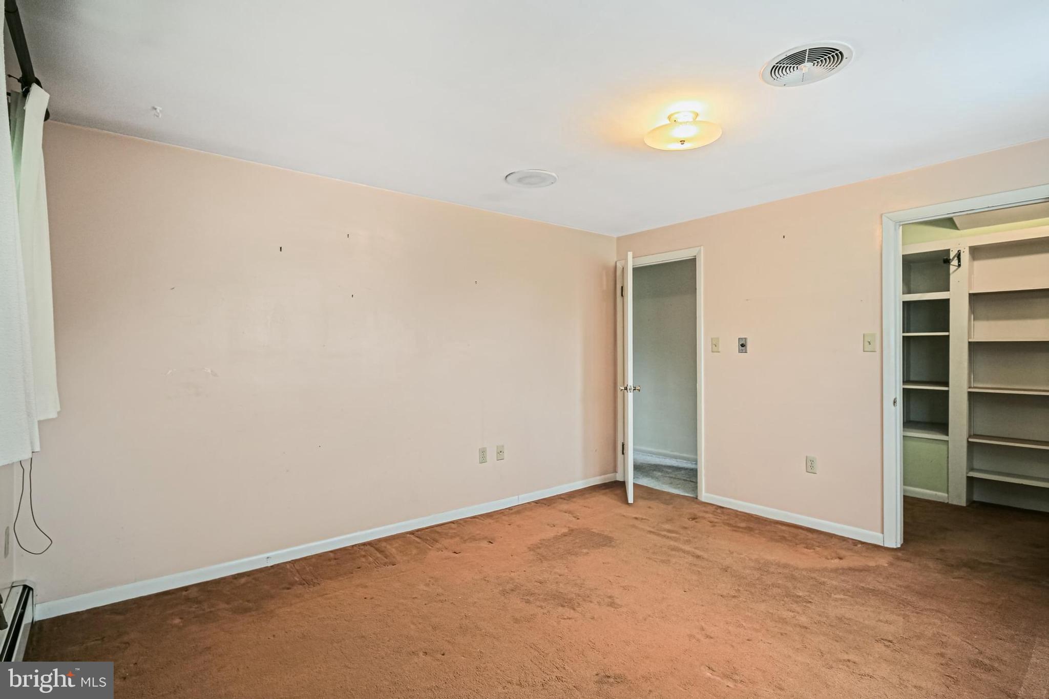 808 Washington Road Westminster, MD 21157 - Photo 19 of 35 Upper Bedroom with Huge Walk-In Closet