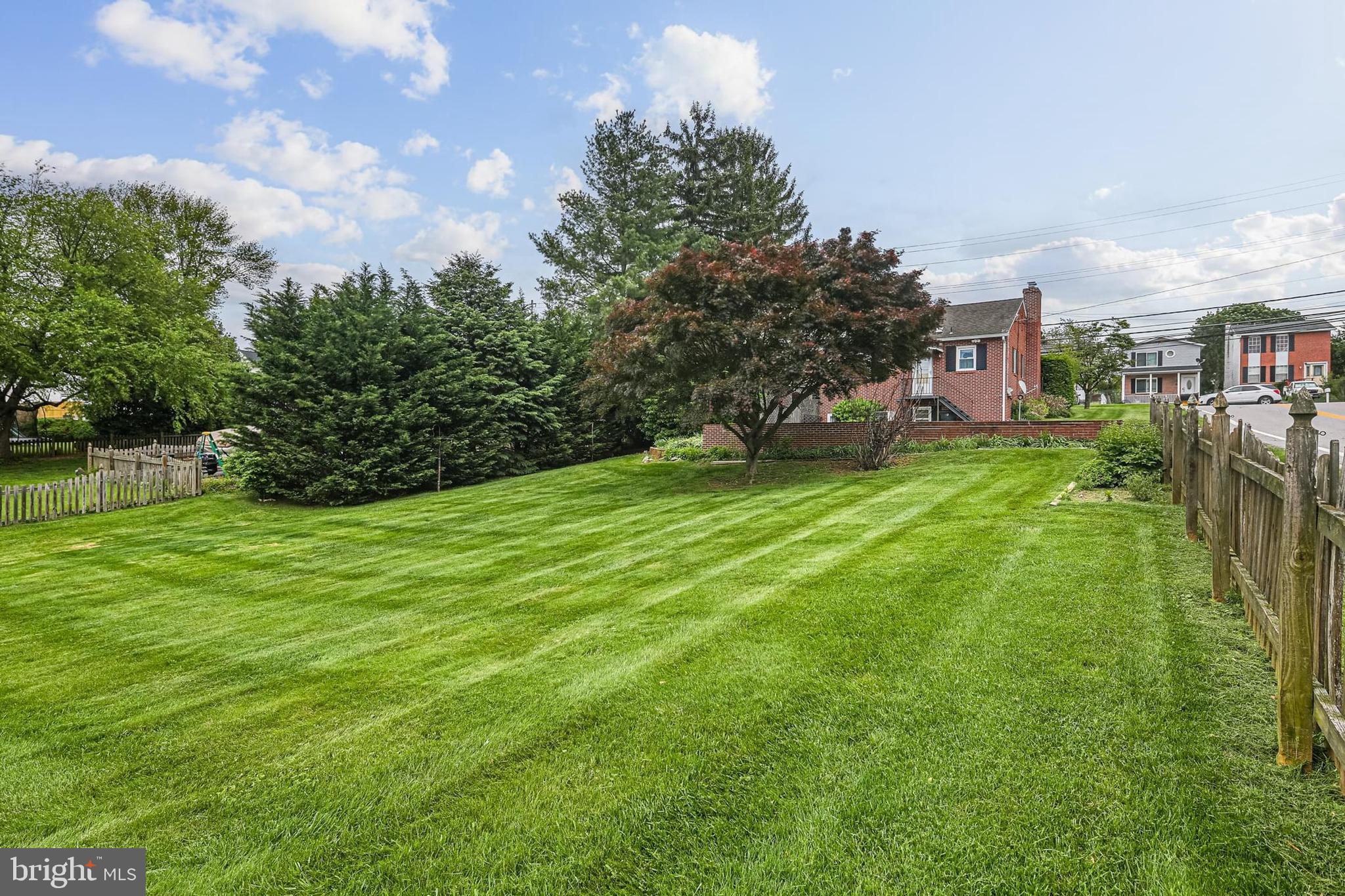 808 Washington Road Westminster, MD 21157 - Photo 6 of 35 Expansive Rear Yard