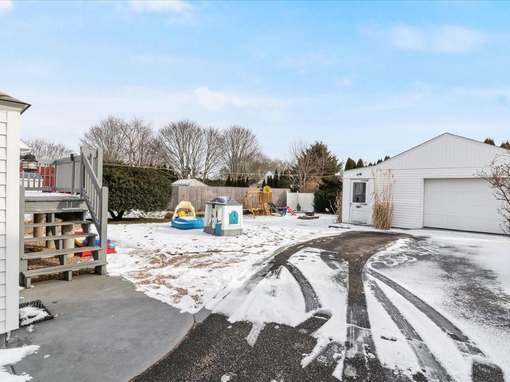 13 Top Street Westerly, RI 02891 - Photo 15 of 21