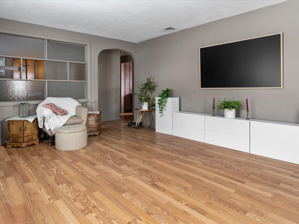 13 Top Street Westerly, RI 02891 - Photo 4 of 21