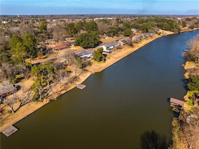 $385,000 | 715 Parkway Drive, Natchitoches, LA 71457