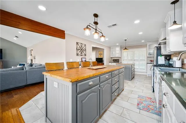 $385,000 | 715 Parkway Drive, Natchitoches, LA 71457