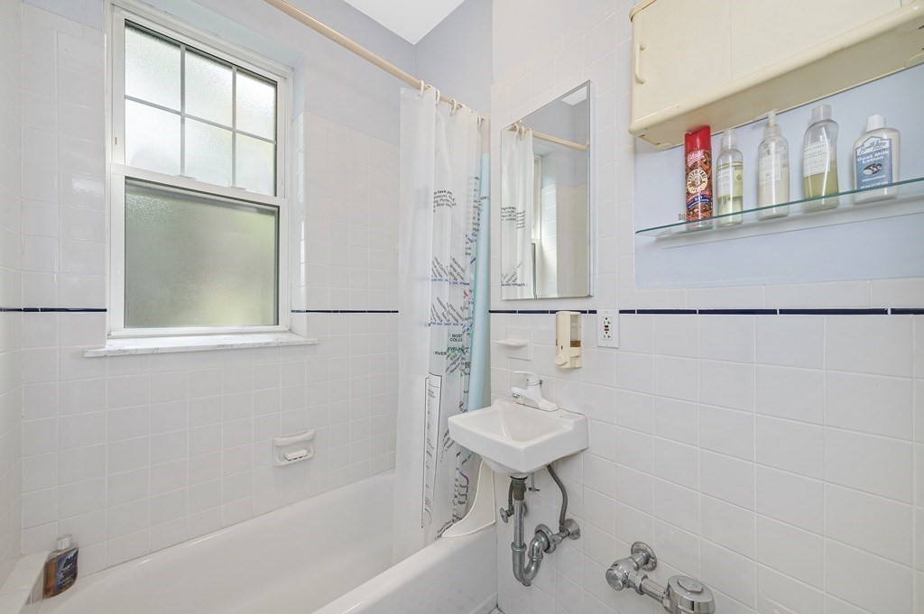 77 Harvard Avenue, Unit 1 Brookline, MA 02446 - Photo 19 of 26