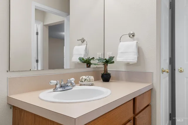 $224,700 | 8909 West Irving Street, Unit 101, Boise, ID 83704