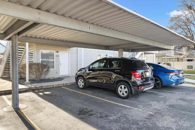 $224,700 | 8909 West Irving Street, Unit 101, Boise, ID 83704