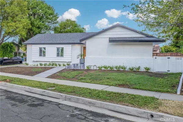 $1,199,999 | 15955 Londelius Street, North Hills, CA 91343