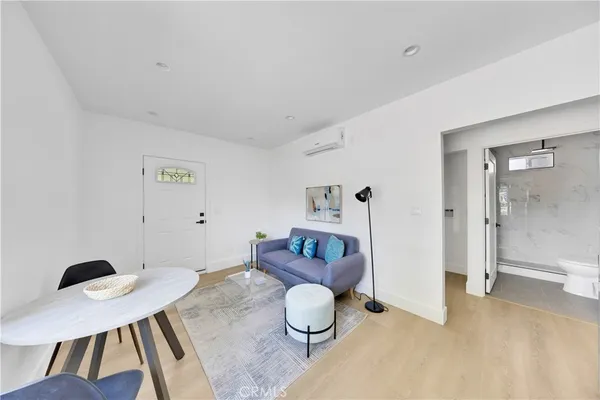 $1,199,999 | 15955 Londelius Street, North Hills, CA 91343