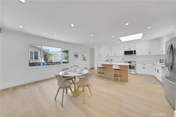 $1,199,999 | 15955 Londelius Street, North Hills, CA 91343