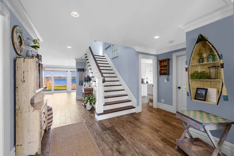 $7,995,000 | 278 West West Lake Drive, Montauk, NY 11954