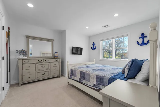 $7,995,000 | 278 West West Lake Drive, Montauk, NY 11954