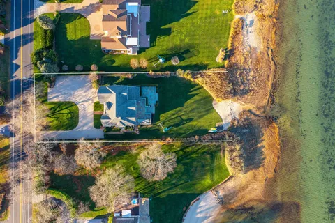 $7,995,000 | 278 West West Lake Drive, Montauk, NY 11954