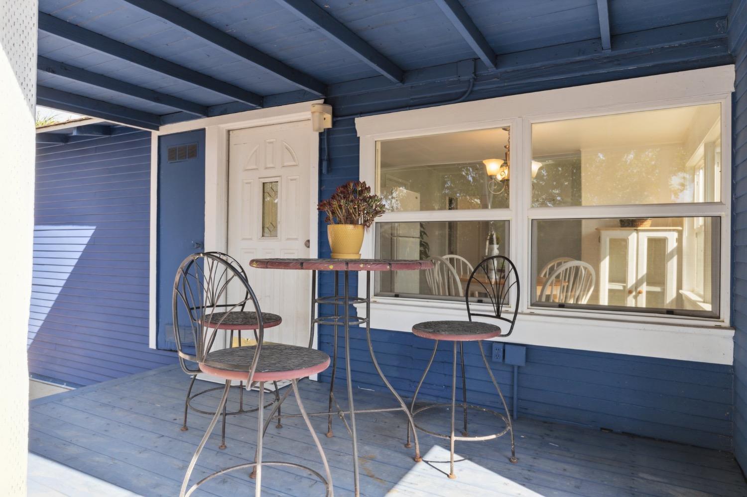 220 Sunnyside Avenue Clovis, CA 93612 - Photo 26 of 38 a dining room with furniture and a window