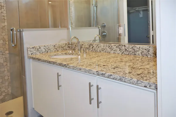 $2,100 | 810 South Rock Street, Unit 202, Georgetown, TX 78626