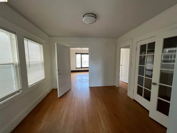 $2,250 | 1727 Alcatraz Avenue, Berkeley, CA 94703