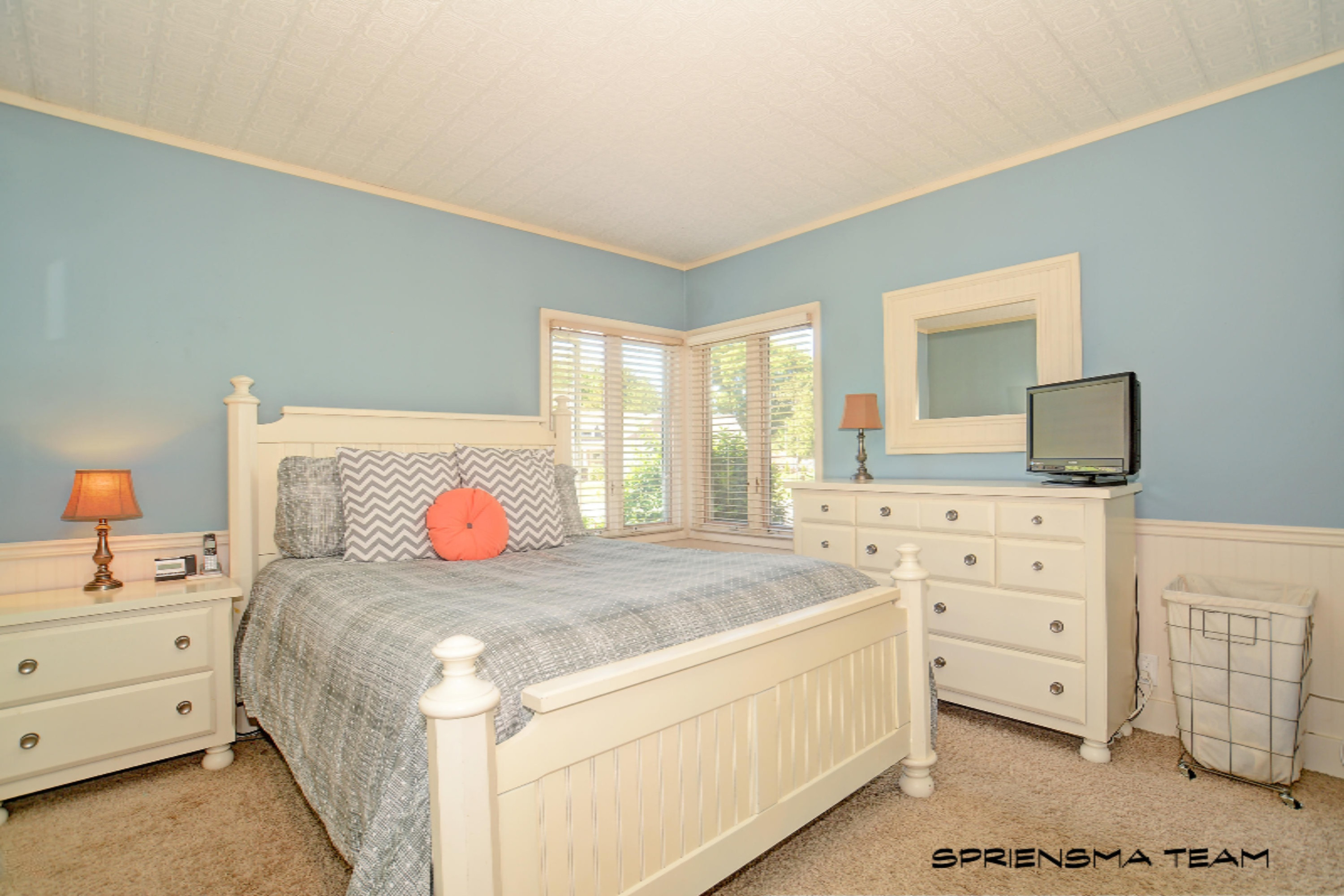 76 Country Club Road Holland, MI 49423 - Photo 9 of 21 MBR