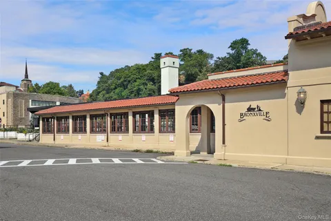 $189,000 | 56 Pondfield Road West, Unit A, Bronxville, NY 10708