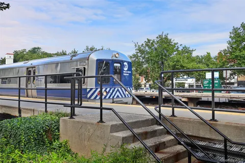 $189,000 | 56 Pondfield Road West, Unit A, Bronxville, NY 10708