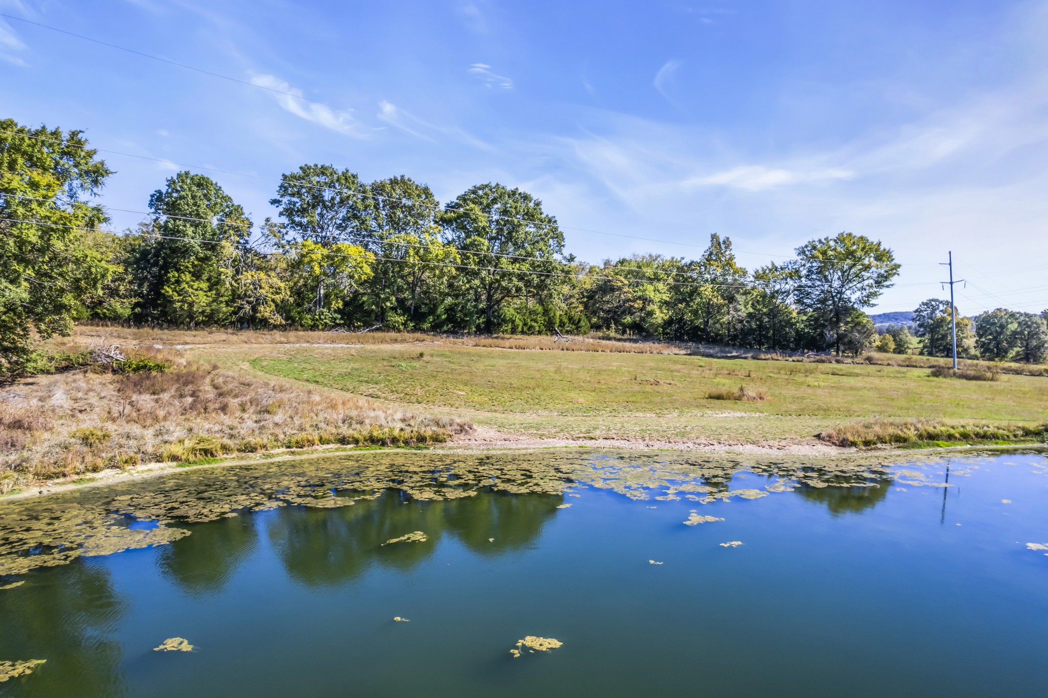 485 C Canoe Branch Road Castalian Springs, TN 37031 - Photo 13 of 29 a view of an ocean and city