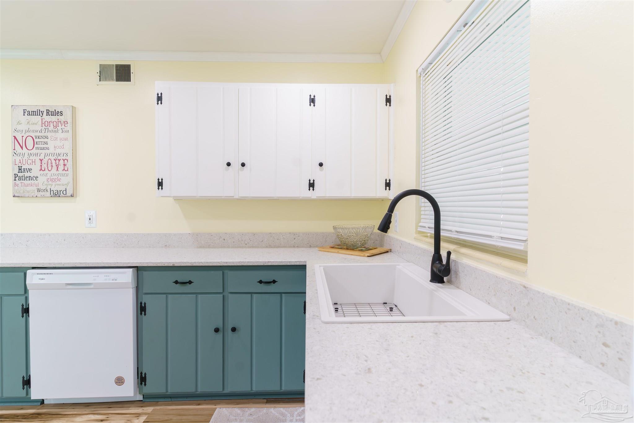 3066 Creighton Road Pensacola, FL 32504 - Photo 13 of 27 Gallery Image 13