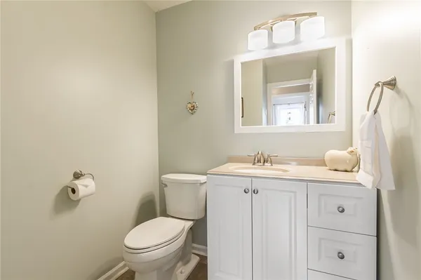 $299,900 | 28 Hamlin Drive, Canandaigua City, NY 14424