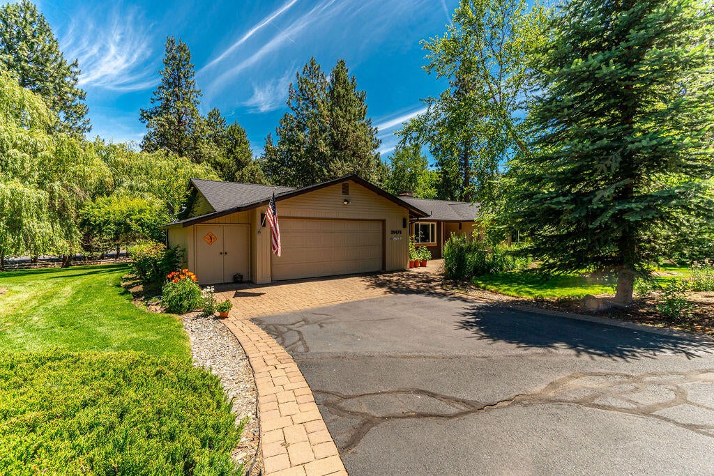 20476 Mainline Road Bend, OR 97702 - Photo 49 of 50 RileyVisuals-13