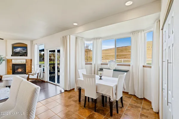 $539,000 | 814 Trout Lake Court, Yakima, WA 98901