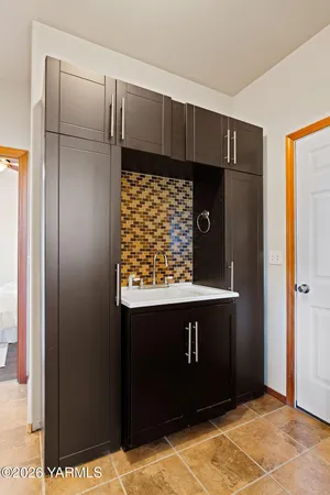 $539,000 | 814 Trout Lake Court, Yakima, WA 98901