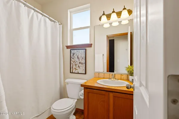 $539,000 | 814 Trout Lake Court, Yakima, WA 98901