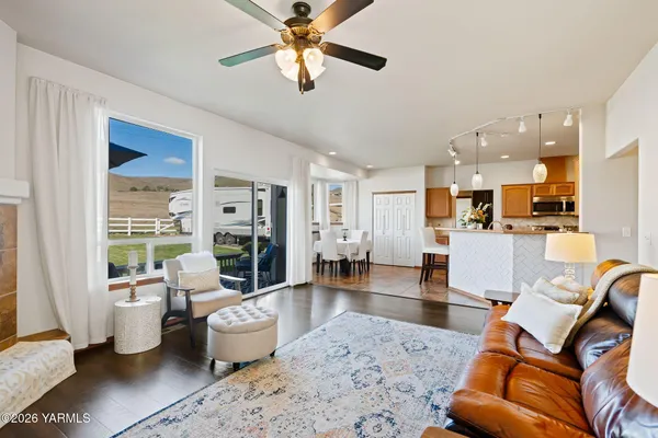 $539,000 | 814 Trout Lake Court, Yakima, WA 98901