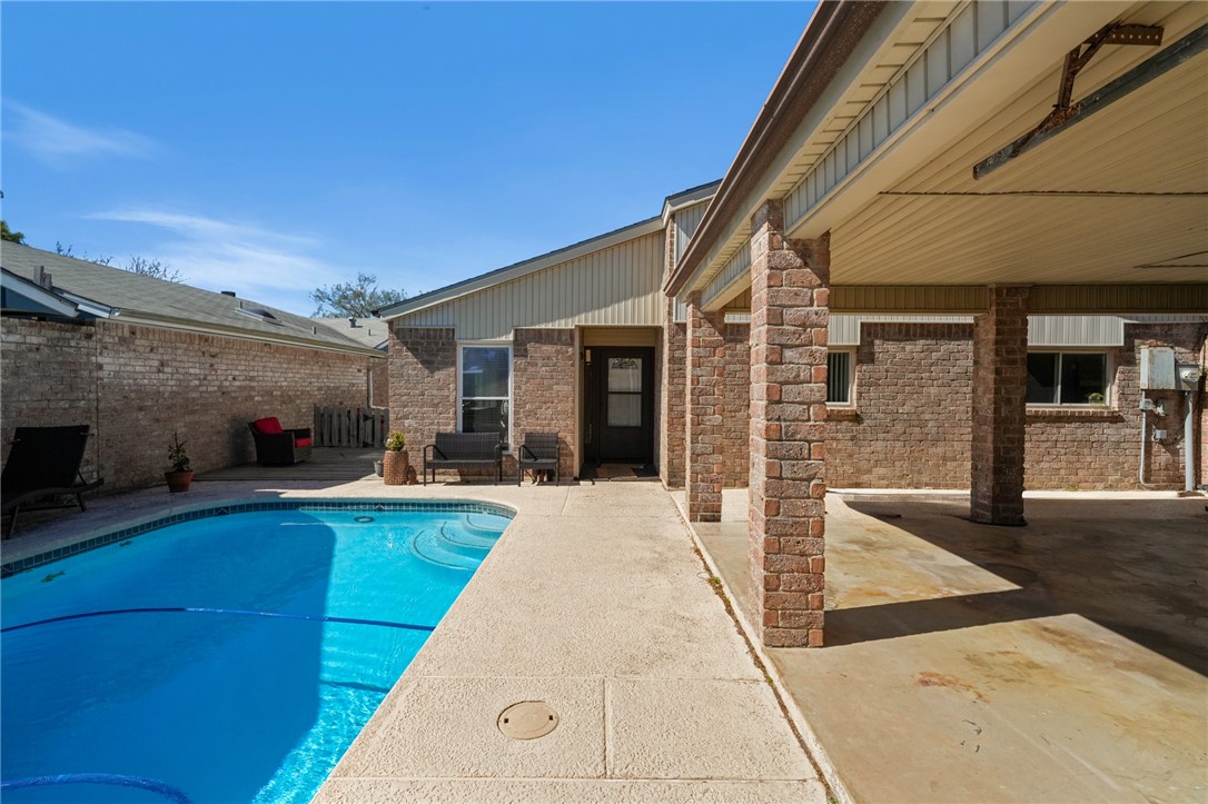 722 Oriole Street Corpus Christi, TX 78418 - Photo 2 of 22