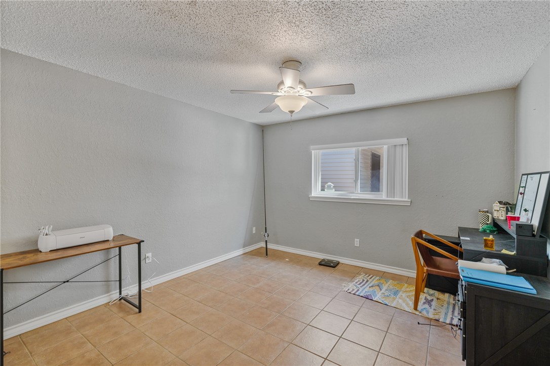 722 Oriole Street Corpus Christi, TX 78418 - Photo 10 of 22