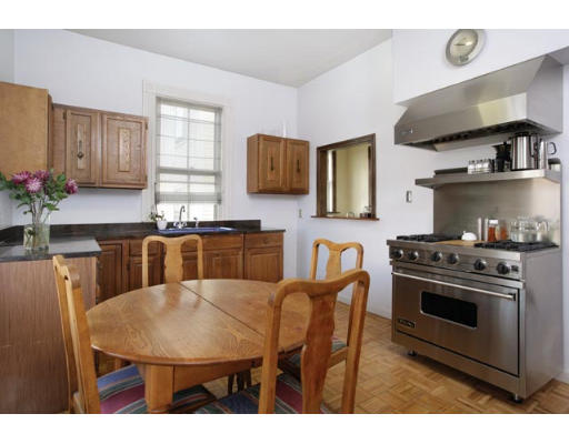 123 Walnut Street Brookline, MA 02445 - Photo 4 of 4 Gallery Image 4