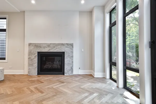 $2,299,000 | 2042 West Berteau Avenue, Chicago, IL 60618
