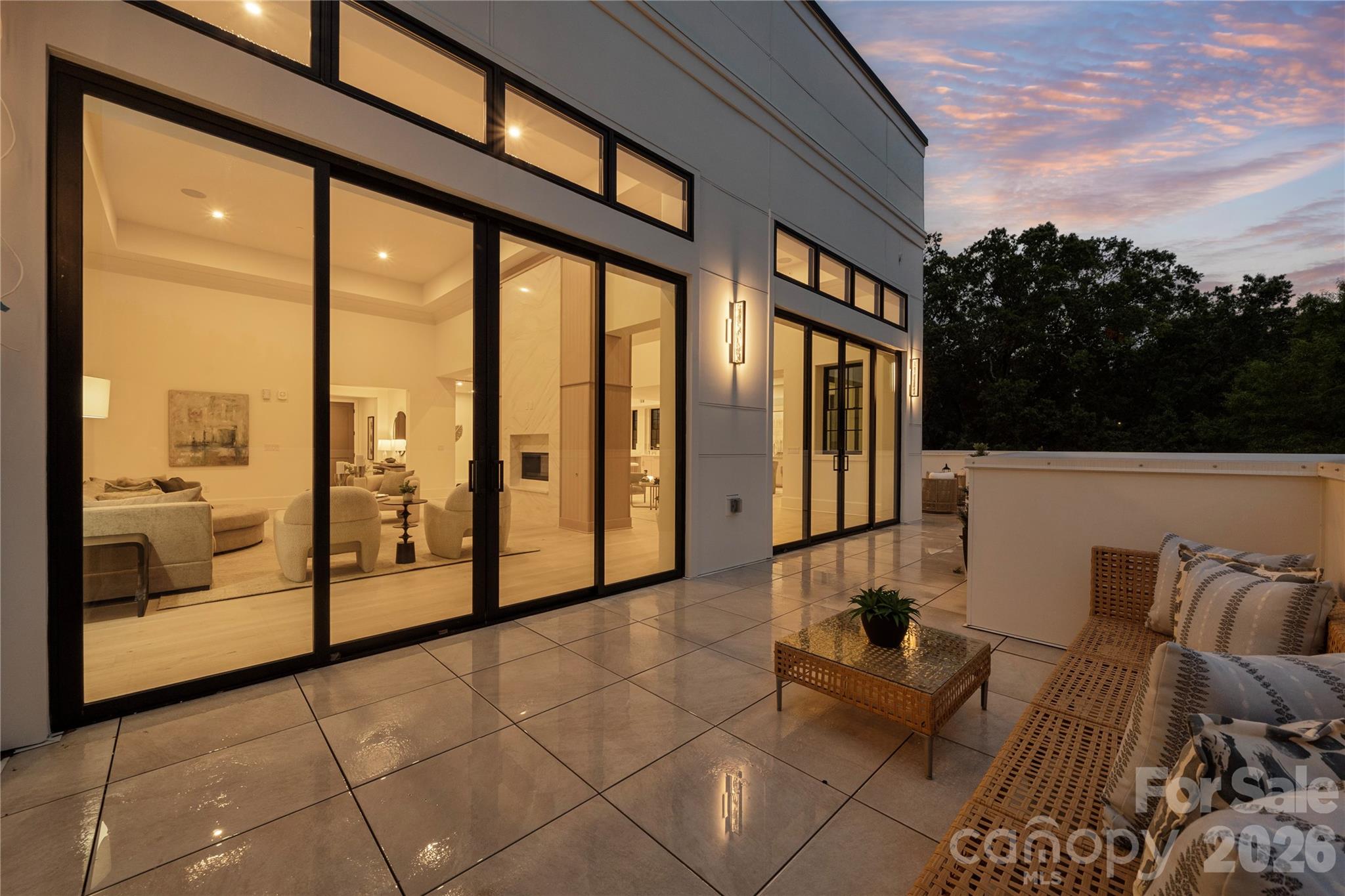 409 Queens Road, Unit 503 Charlotte, NC 28207 - Photo 25 of 30 Gallery Image 25