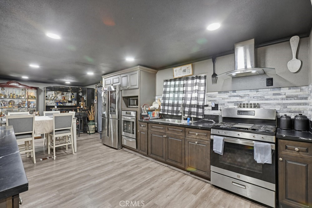 300 North Rampart Street, Unit 50 Orange, CA 92868 - Photo 14 of 35