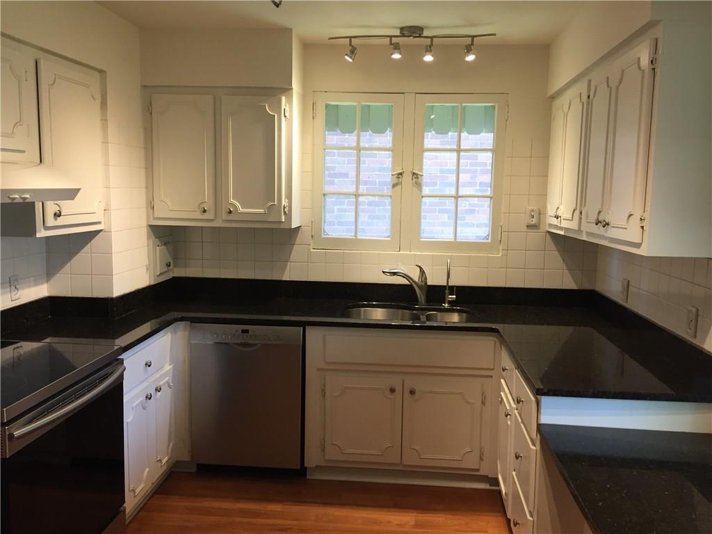104 Bower Hill Road Pittsburgh, PA 15216 - Photo 10 of 25 Gallery Image 10
