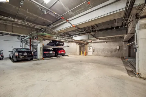 $475,000 | 574 48th Street, Unit 203, Oakland, CA 94609