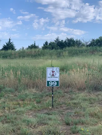 $190,000 | 1022 East Flint Hills National Parkway, Andover, KS 67002